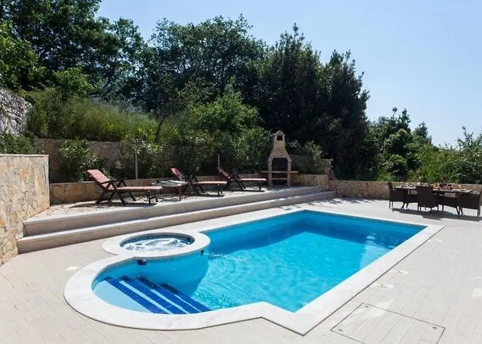 Avoca - Four Bedroom With Swimming Pool 빌라 *