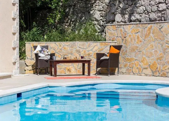 빌라 Avoca - Four Bedroom With Swimming Pool *