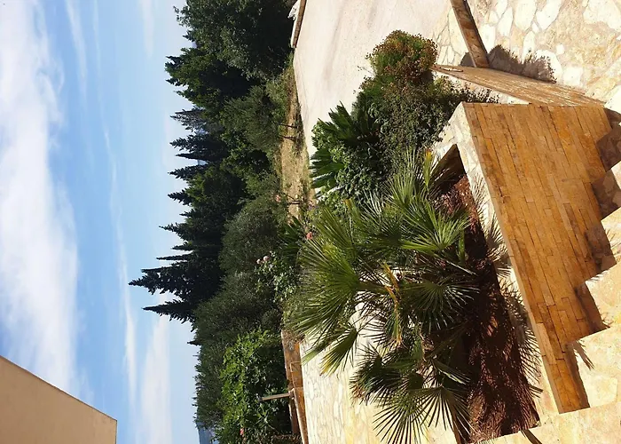 빌라 Avoca - Four Bedroom With Swimming Pool 믈리니