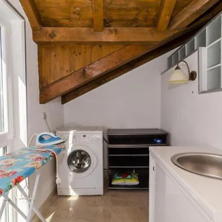 Avoca - Four Bedroom With Swimming Pool