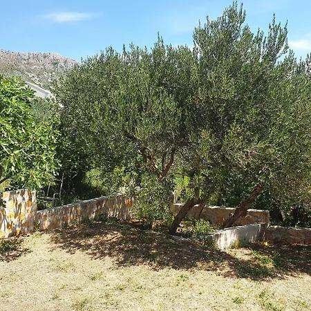 Villa Avoca - Four Bedroom With Swimming Pool *