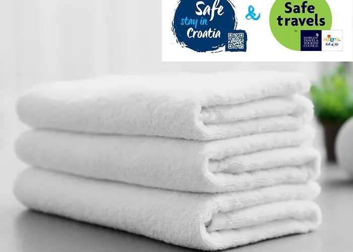 Avoca - Four Bedroom With Swimming Pool Villa *